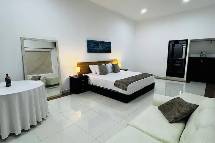 Room 42 of 94