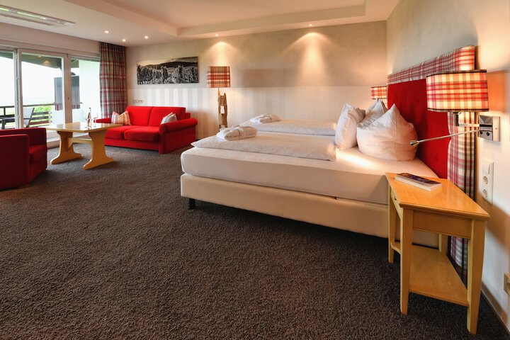 Room 10 of 137