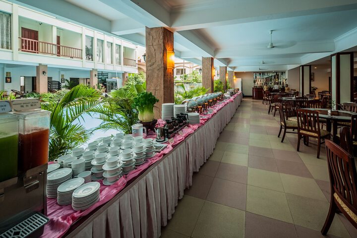 Dining 59 of 95