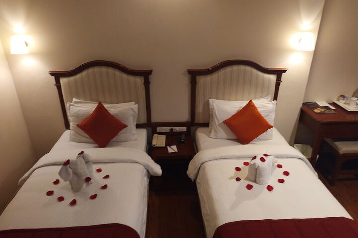 Room 21 of 96