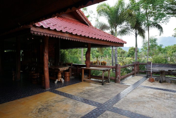 Terrace/Patio 36 of 102