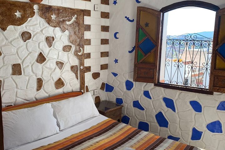 Room 14 of 50