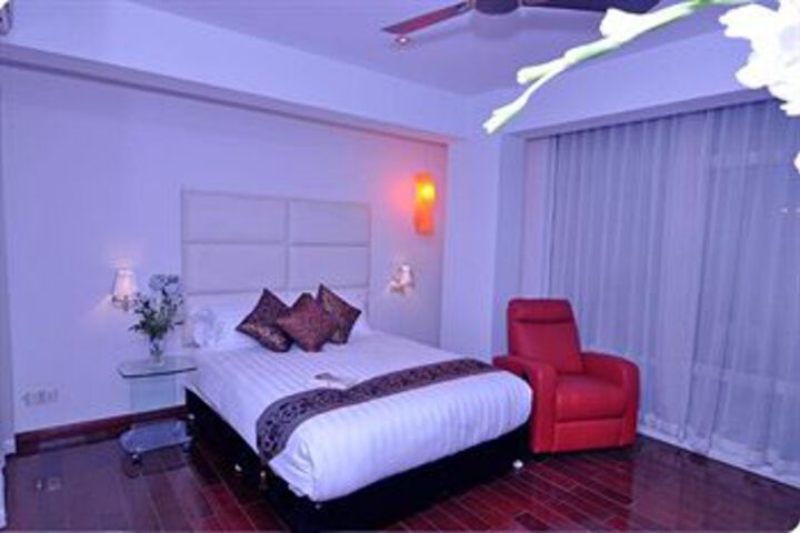 Room 4 of 23