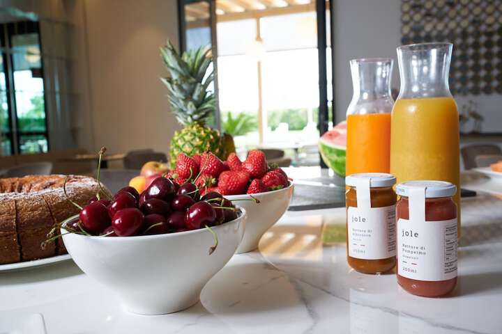 Breakfast area