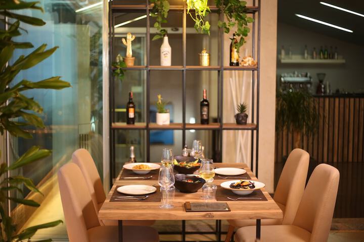 Dining 181 of 218