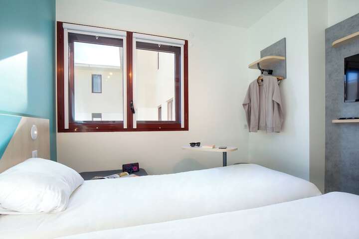 Room 7 of 81