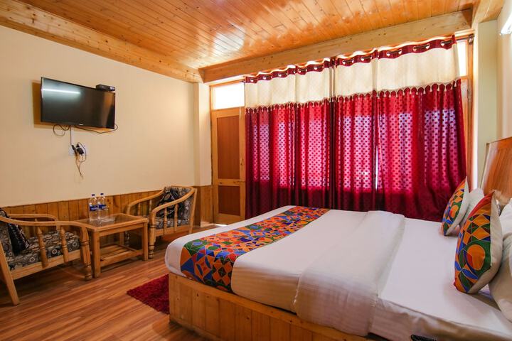 Room 16 of 33