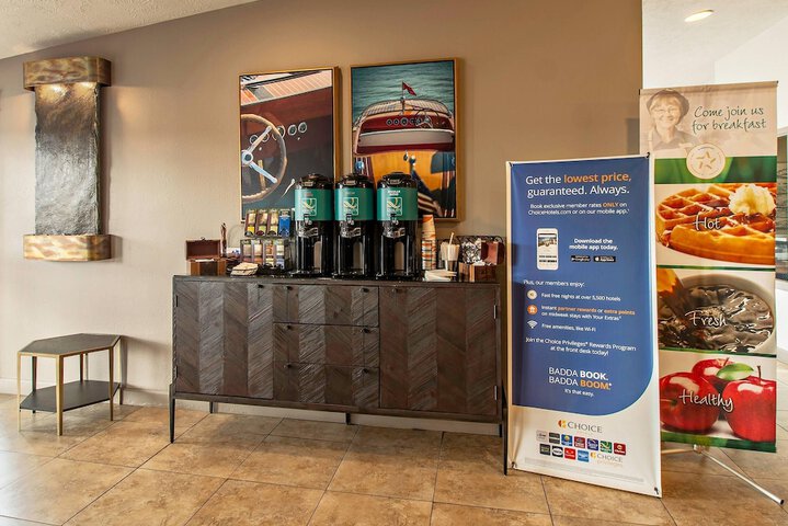 Guest Lobby