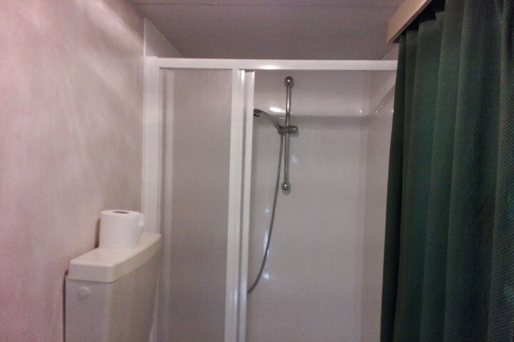 Room 29 of 61