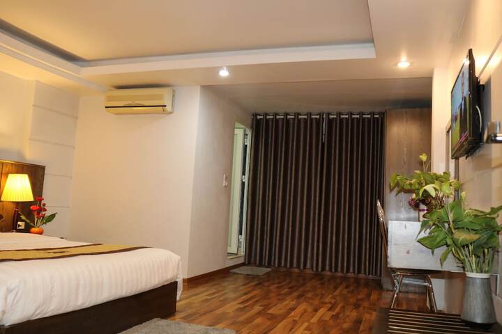 Room 6 of 22
