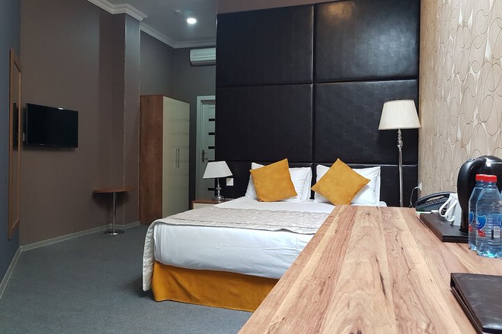 Room 22 of 46