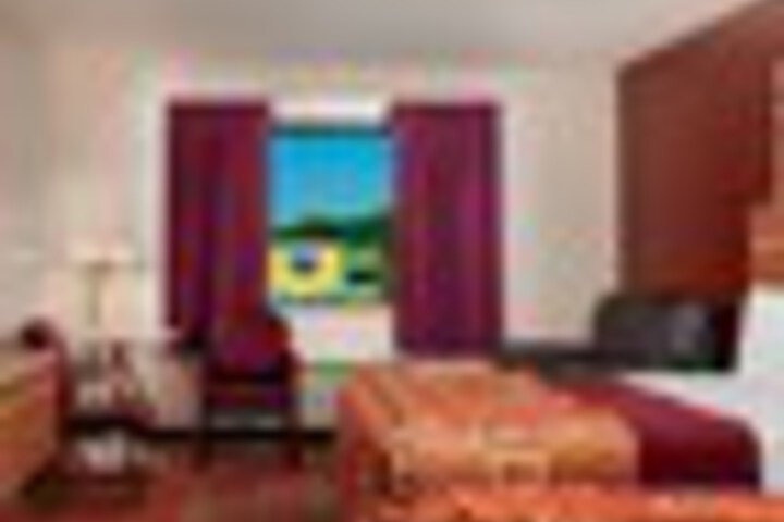 Room 47 of 222