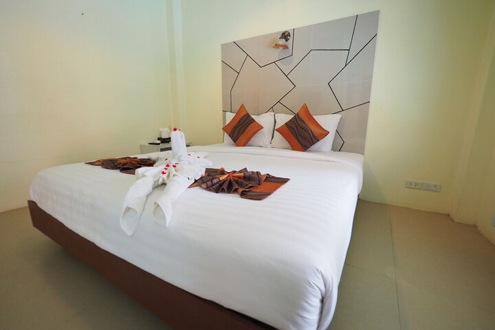 Room 18 of 52