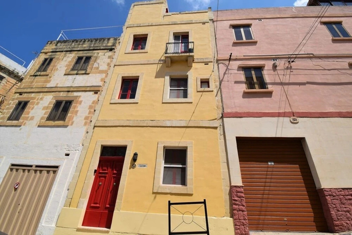 Exterior of Stylish and Characterful Townhouse - Views a / C