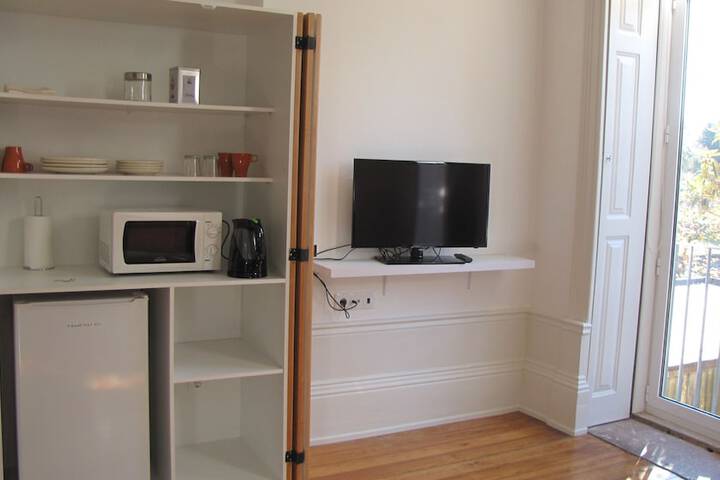 Room 28 of 53
