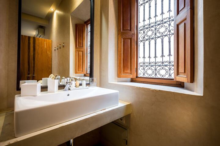 Clean Restrooms
