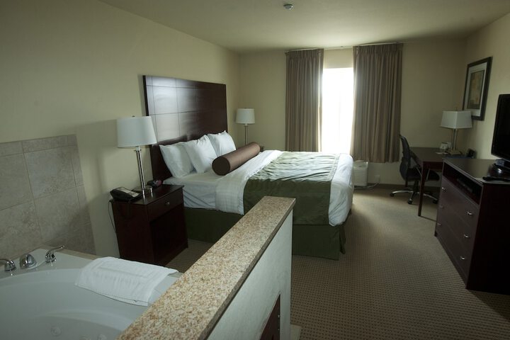 Room 10 of 38