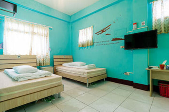 Room 13 of 51