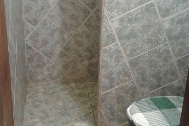 Room 8 of 20