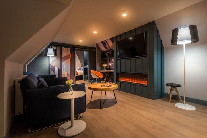 Room 43 of 117