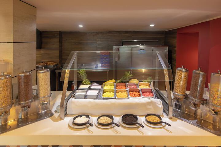 Breakfast buffet