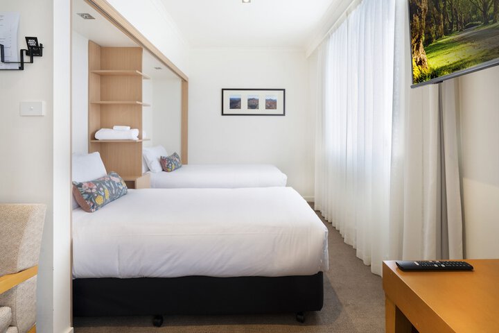 Room 14 of 82