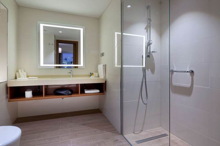 Clean Restrooms