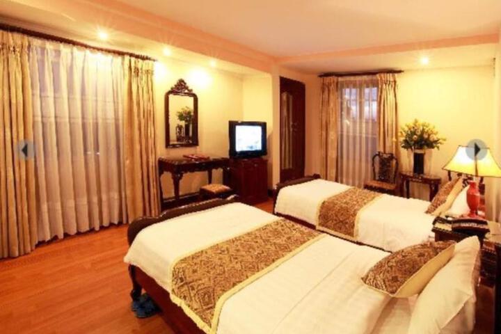 General 2 of 105