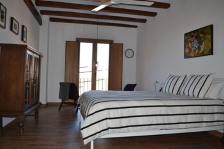 Room 7 of 162