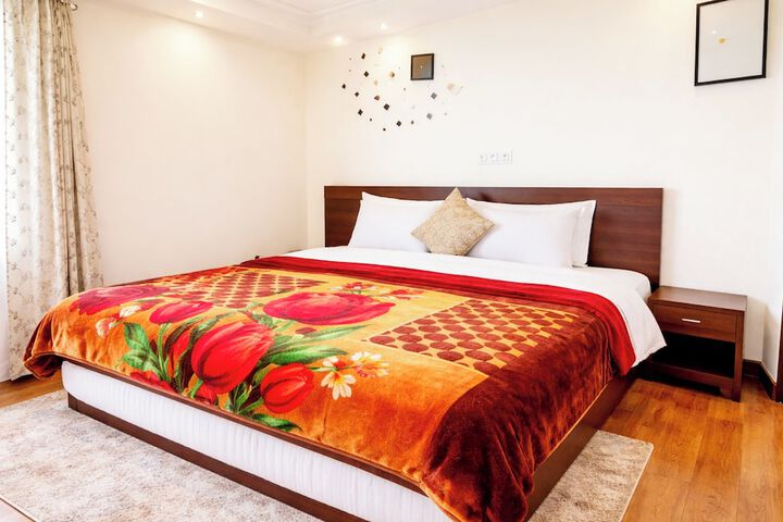 Room 3 of 17