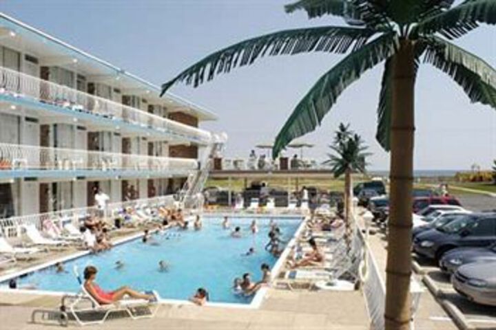 Hotel Entry