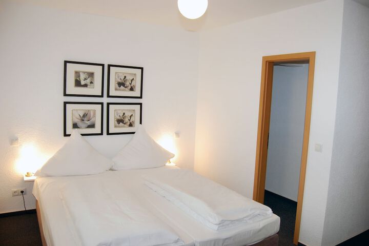 Room 7 of 41