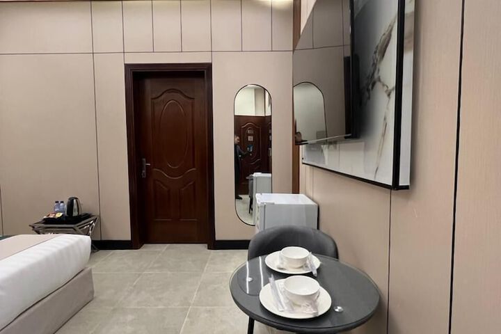 Room 26 of 57