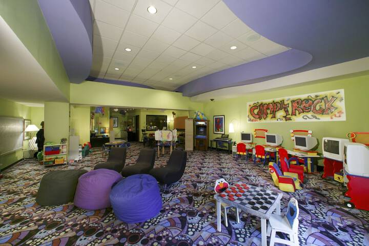 Children's play area - indoor
