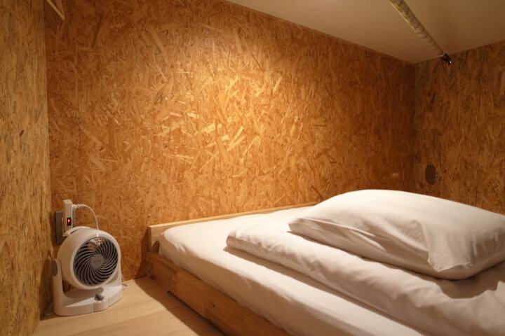 Room 15 of 75