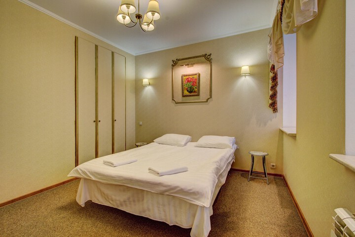 Room 10 of 44