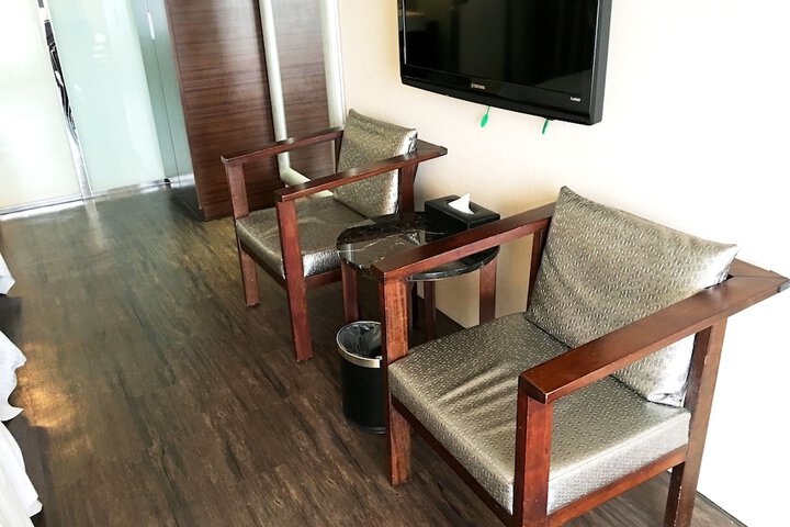 Room 17 of 50