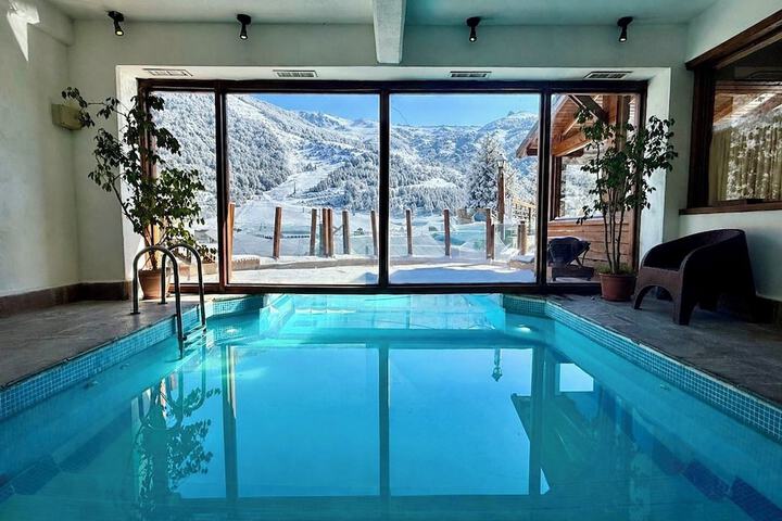 Pool 60 of 64