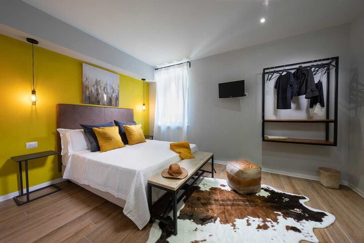 Room 8 of 36