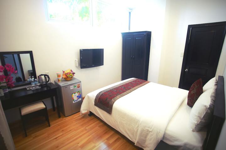 Room 13 of 31