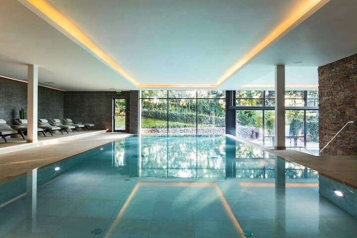 Pool 44 of 85