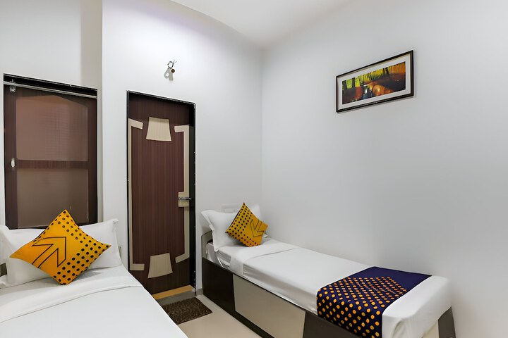 Room 20 of 23