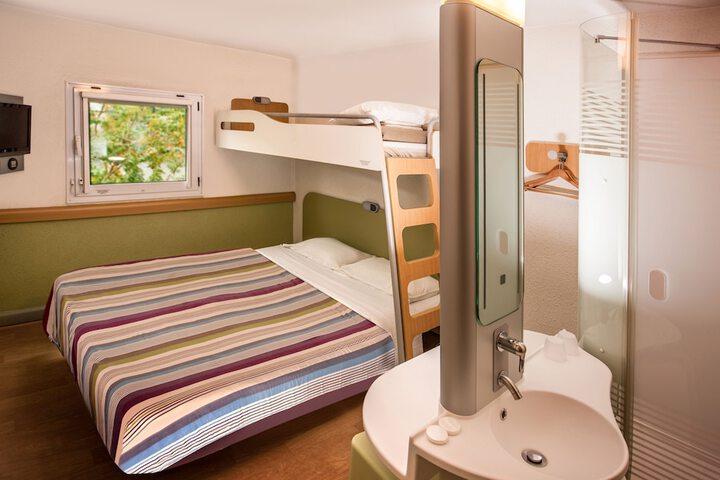 Room 5 of 29