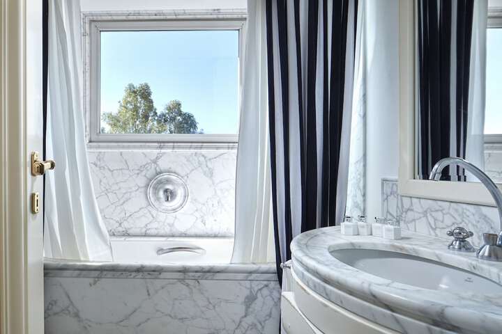 Bath Photo