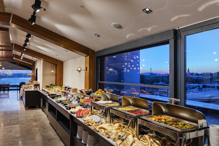 Dining 91 of 128