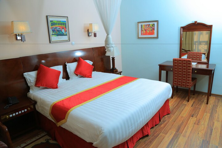 Room 7 of 39