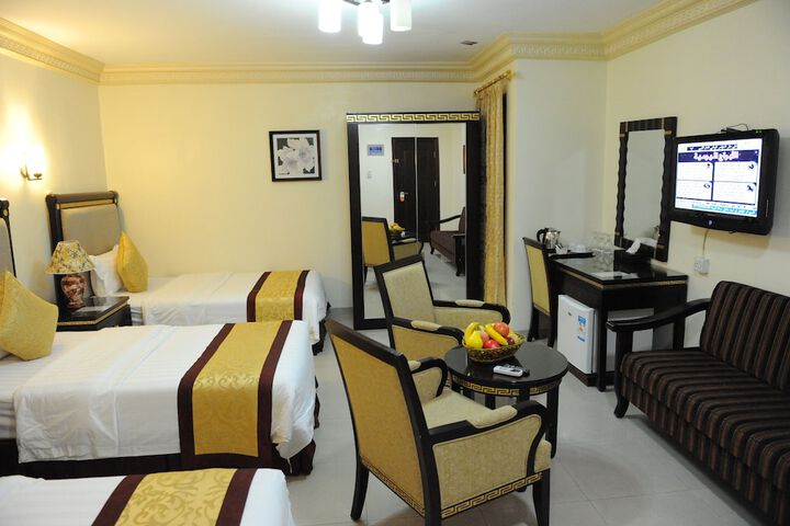 Room 18 of 39