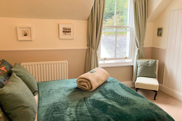 Room 8 of 36
