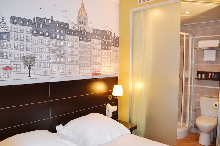 Room 17 of 59