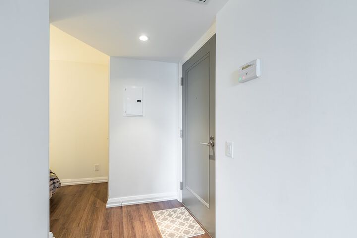 Room 38 of 65